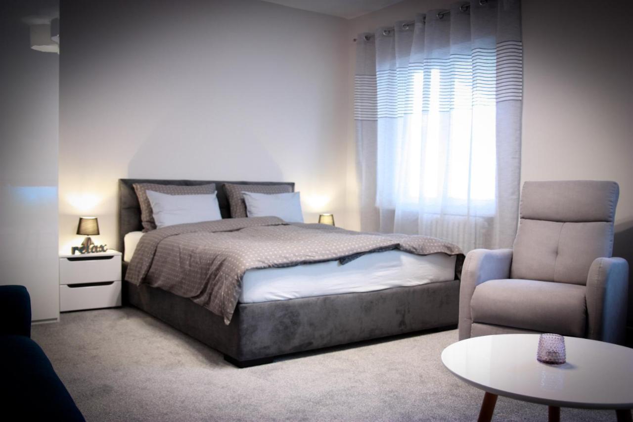Blue Crystal Apartment Subotica Luaran gambar